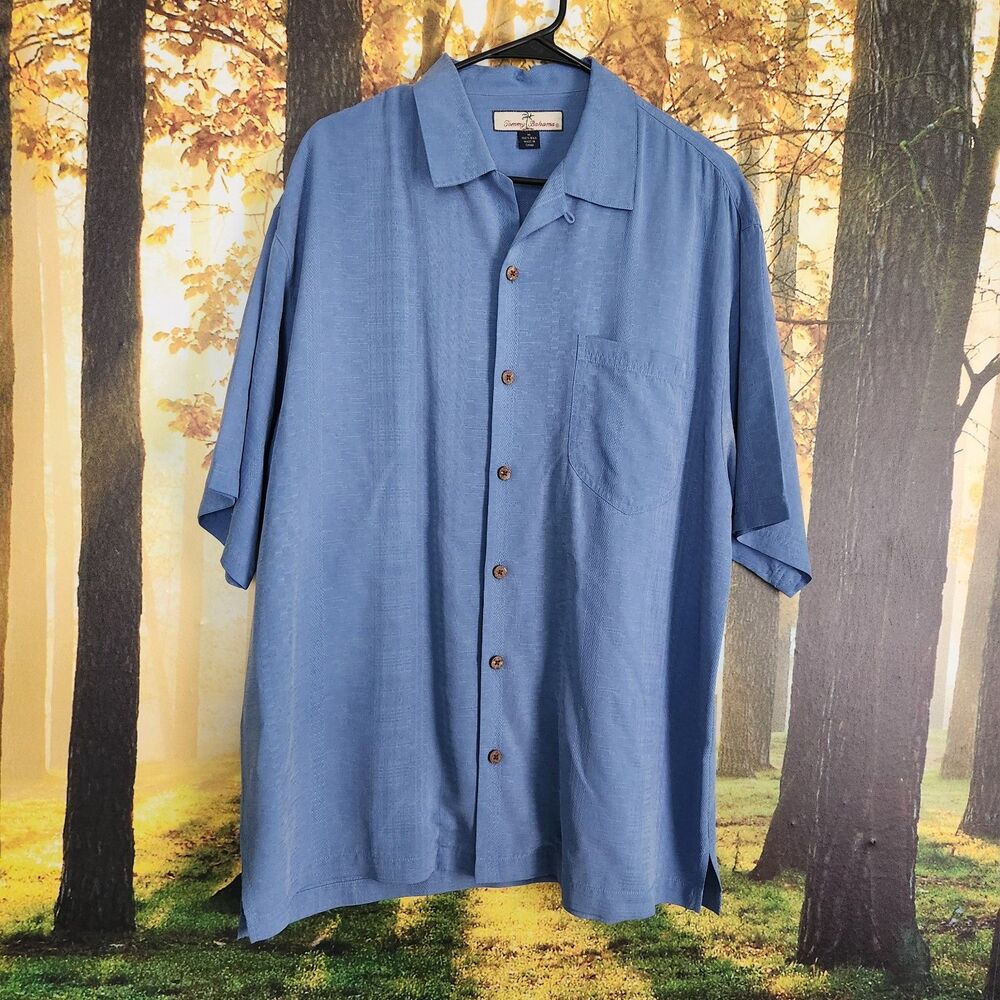 Tommy Bahama 100% Silk Mens Medium Light Blue Short Camp Shirt Woven Pattern